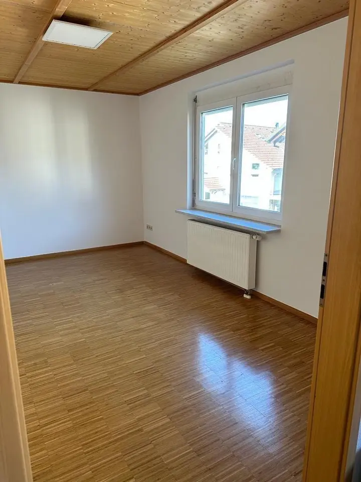 2 Zimmer Wohnung mit 93 m² in Freiburg im Breisgau – Bild 4