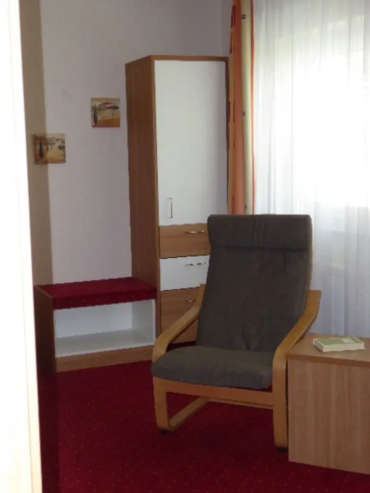 WG-Zimmer mit 25 m² in Frankfurt am Main – Bild 2