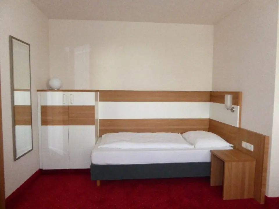 WG-Zimmer mit 25 m² in Frankfurt am Main – Bild 3