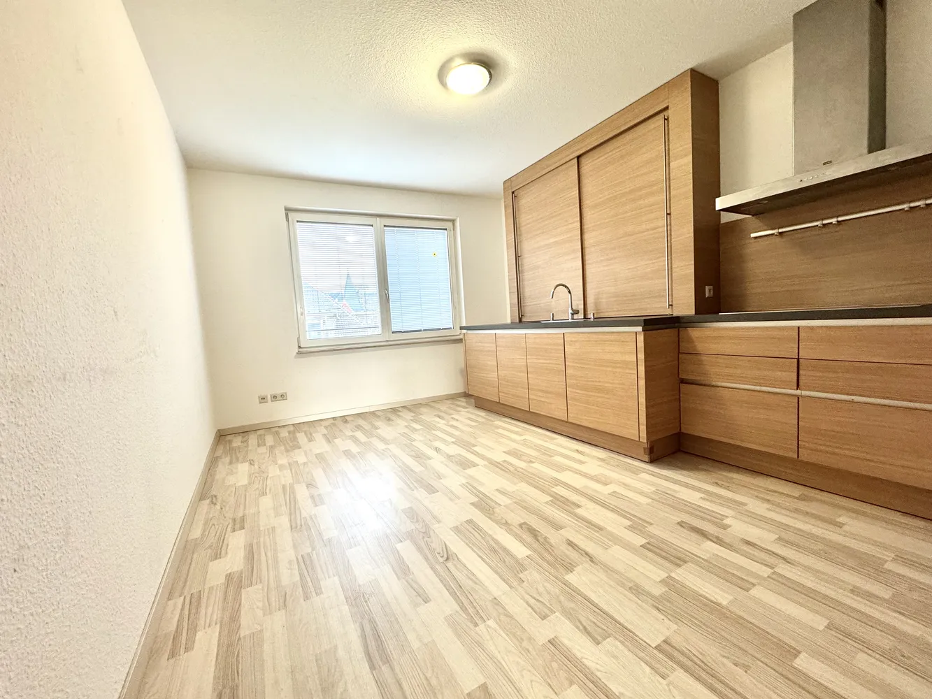 3 Zimmer Wohnung mit 122 m² in Jena – Bild 2