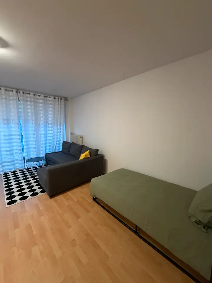WG-Zimmer mit 34 m² in Düsseldorf – Bild 1