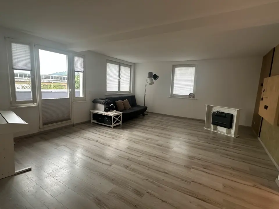 4 Zimmer Wohnung mit 114 m² in Eisenach – Bild 1
