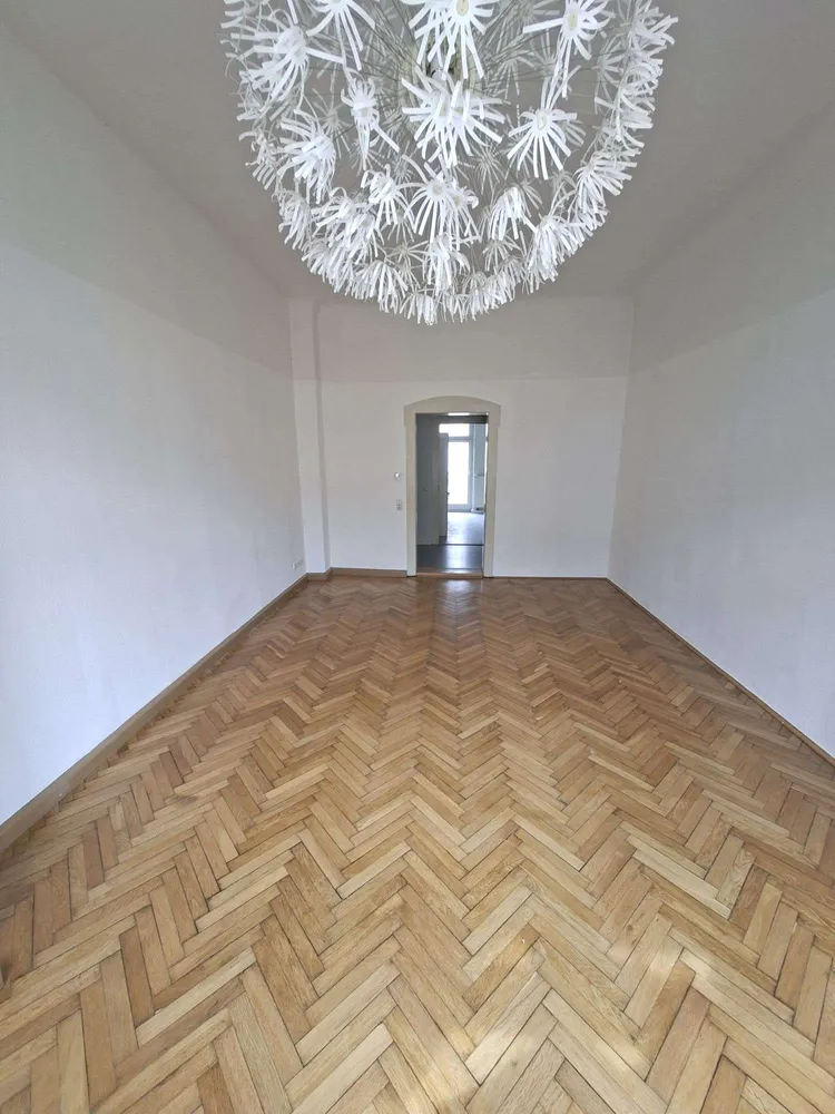 4 Zimmer Wohnung mit 121 m² in Zwickau – Bild 2