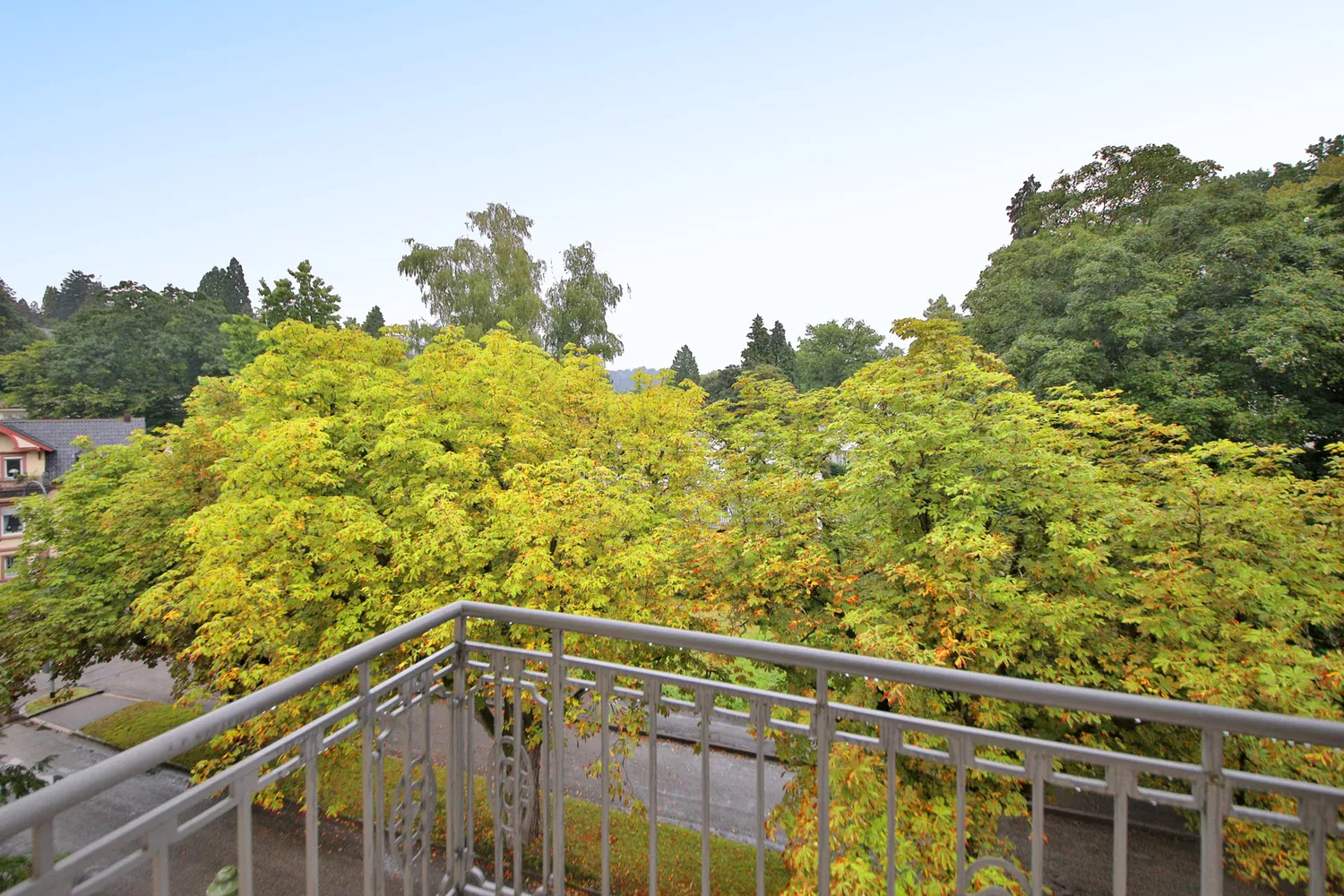 4 Zimmer Wohnung mit 150 m² in Baden-Baden – Bild 4