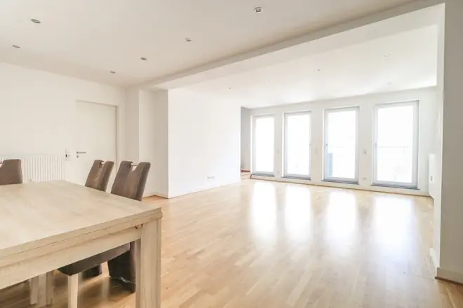 4 Zimmer Wohnung mit 157 m² in Frankfurt am Main – Bild 4