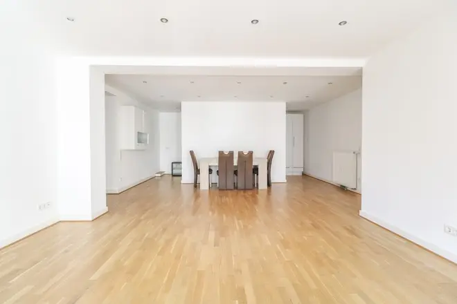4 Zimmer Wohnung mit 157 m² in Frankfurt am Main – Bild 5