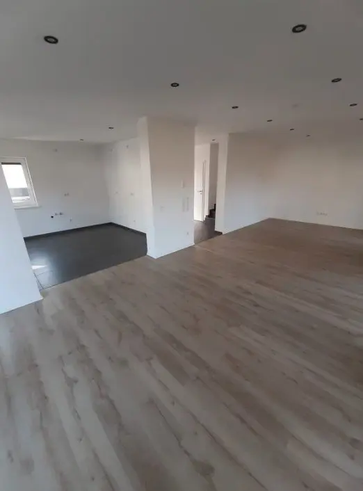 3 Zimmer Haus mit 113 m² in Würzburg – Bild 2