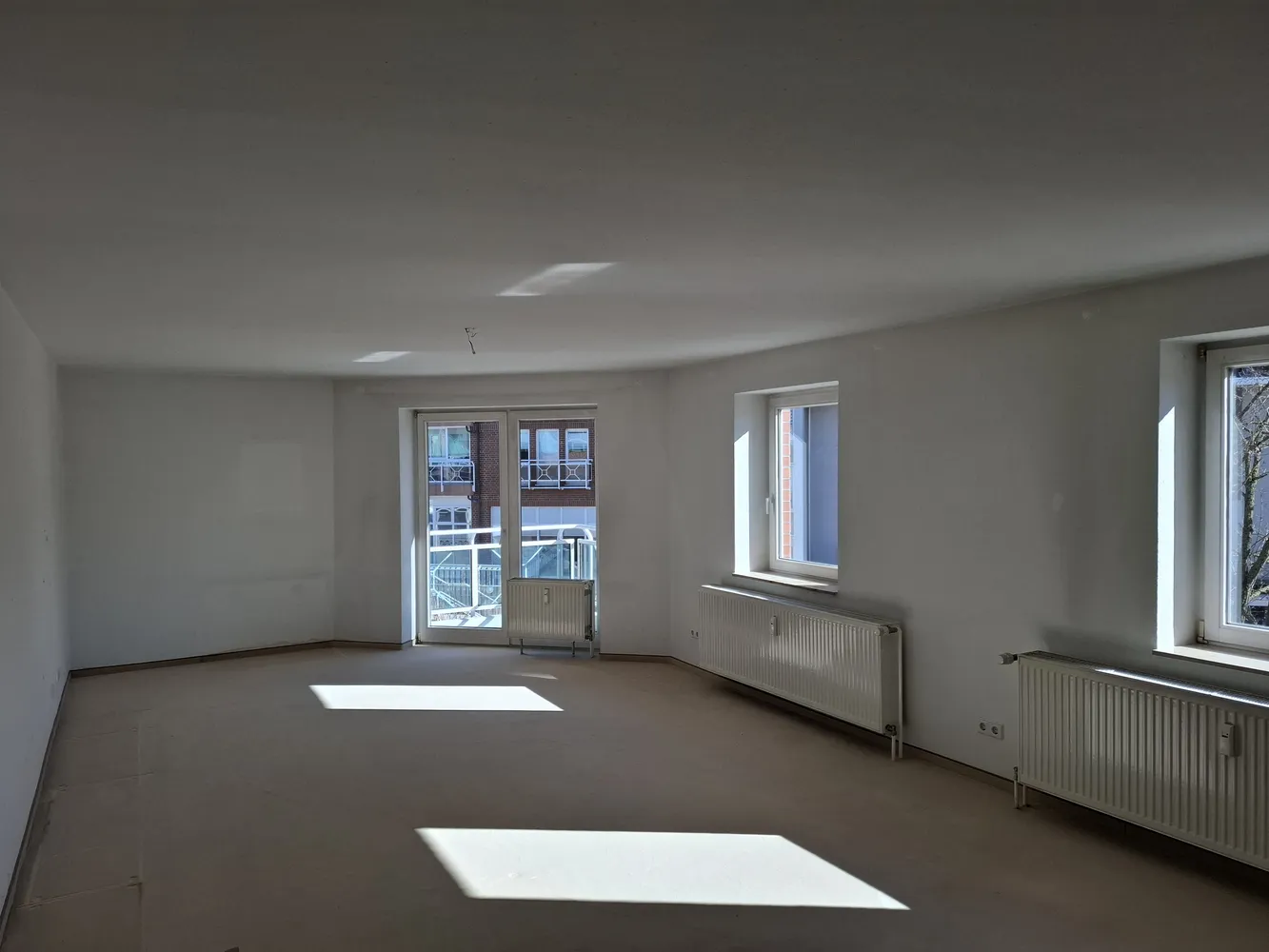 2 Zimmer Wohnung mit 96 m² in Neubrandenburg – Bild 3