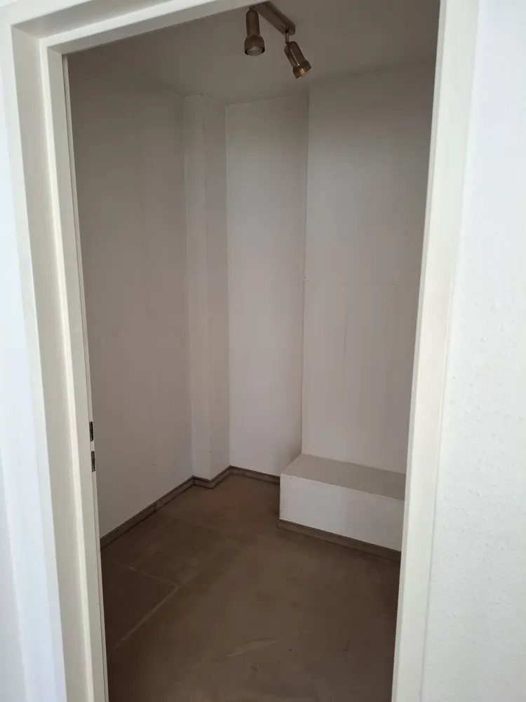 2 Zimmer Wohnung mit 96 m² in Neubrandenburg – Bild 8