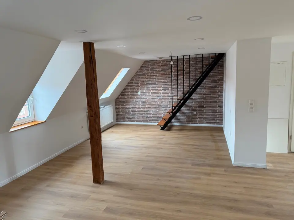 2 Zimmer Wohnung mit 75 m² in Emden – Bild 1