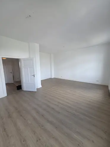 3 Zimmer Wohnung mit 95 m² in Frankfurt am Main – Bild 10