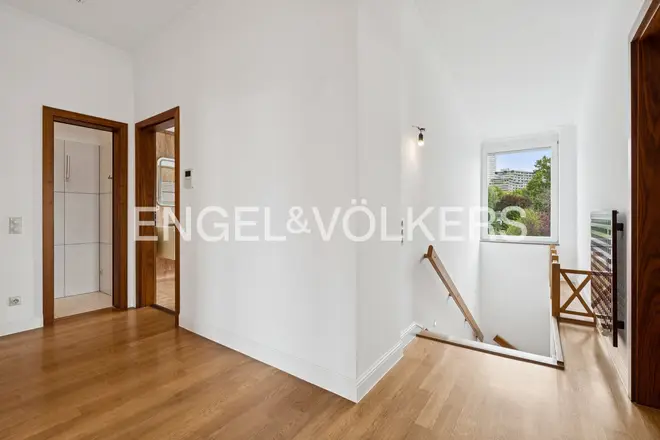 6 Zimmer Wohnung mit 230 m² in Frankfurt am Main – Bild 10