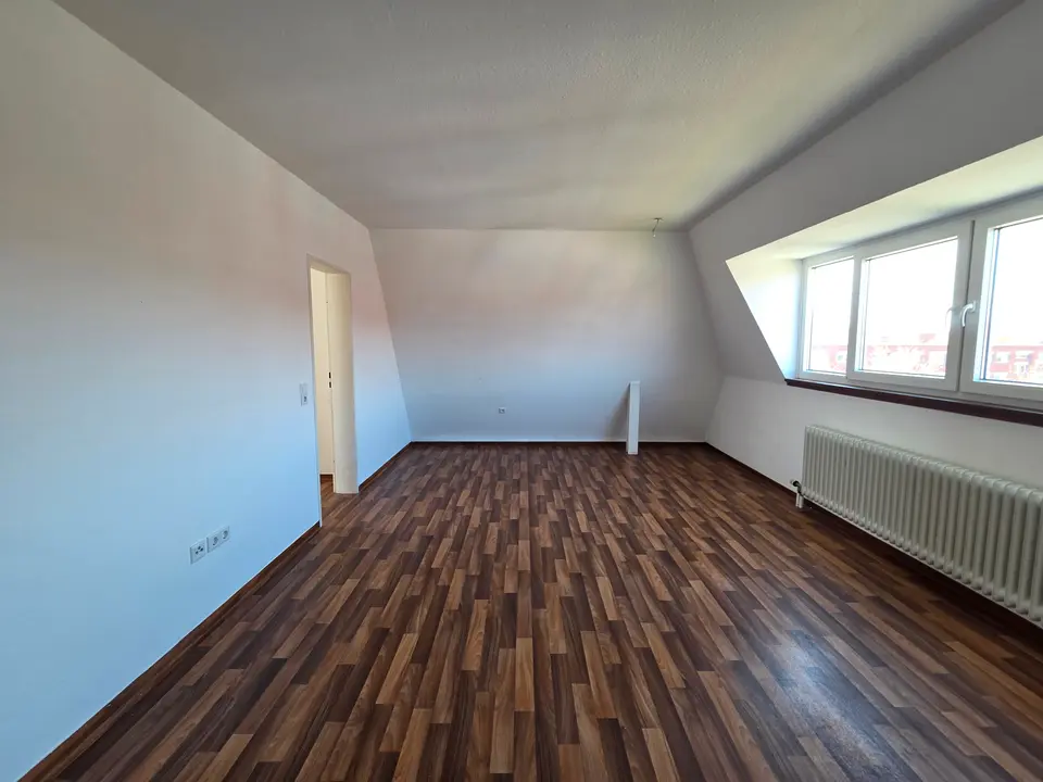 4 Zimmer Wohnung mit 68 m² in Emden – Bild 1