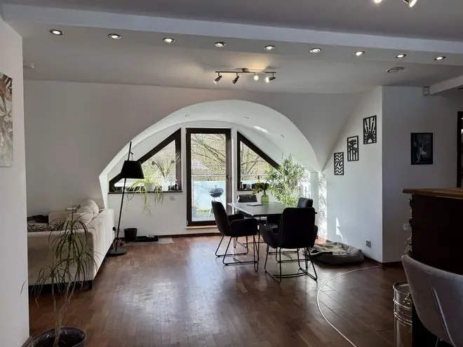3 Zimmer Wohnung mit 98 m² in Hamburg – Bild 3