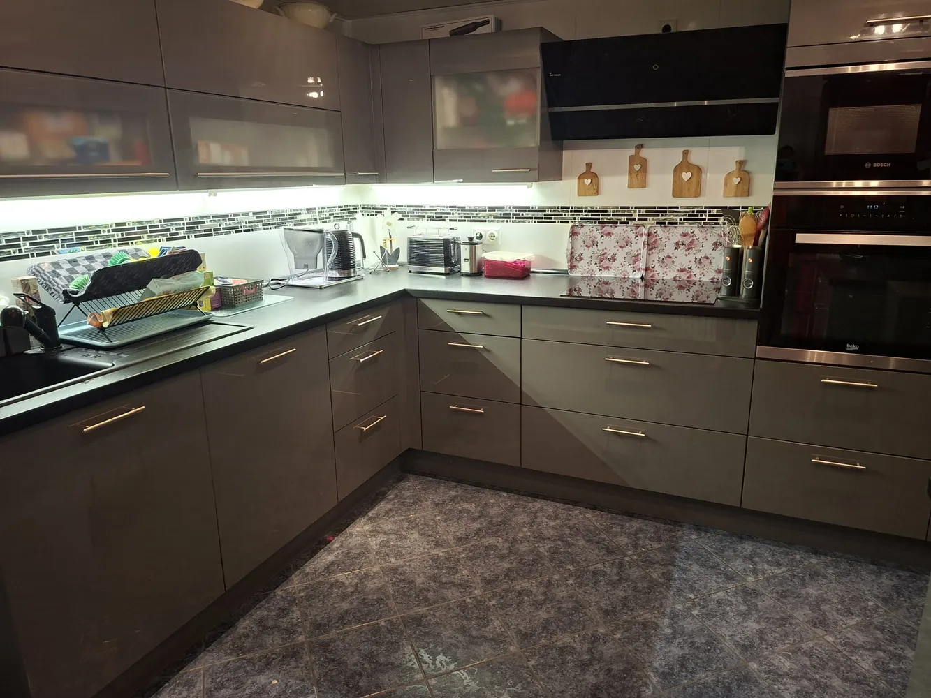 5 Zimmer Wohnung mit 118 m² in Wiesbaden – Bild 1