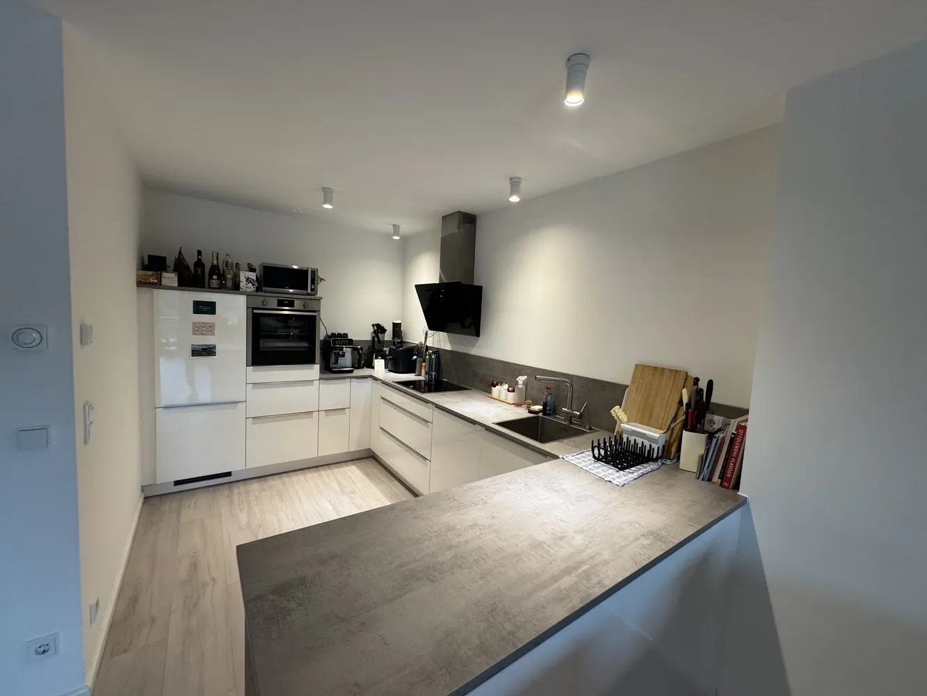 2 Zimmer Wohnung mit 82 m² in Lübeck – Bild 5