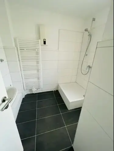 2 Zimmer Wohnung mit 47 m² in Duisburg – Bild 4