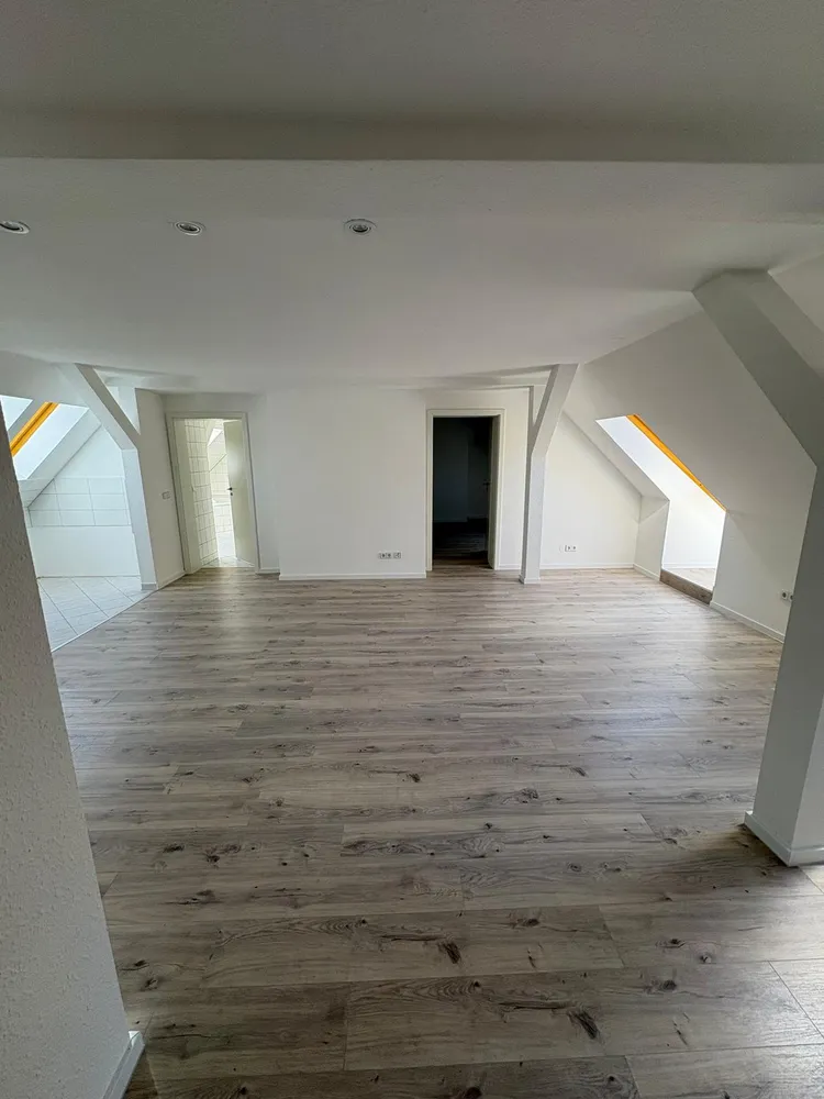 3 Zimmer Wohnung mit 89 m² in Frankfurt (Oder) – Bild 2