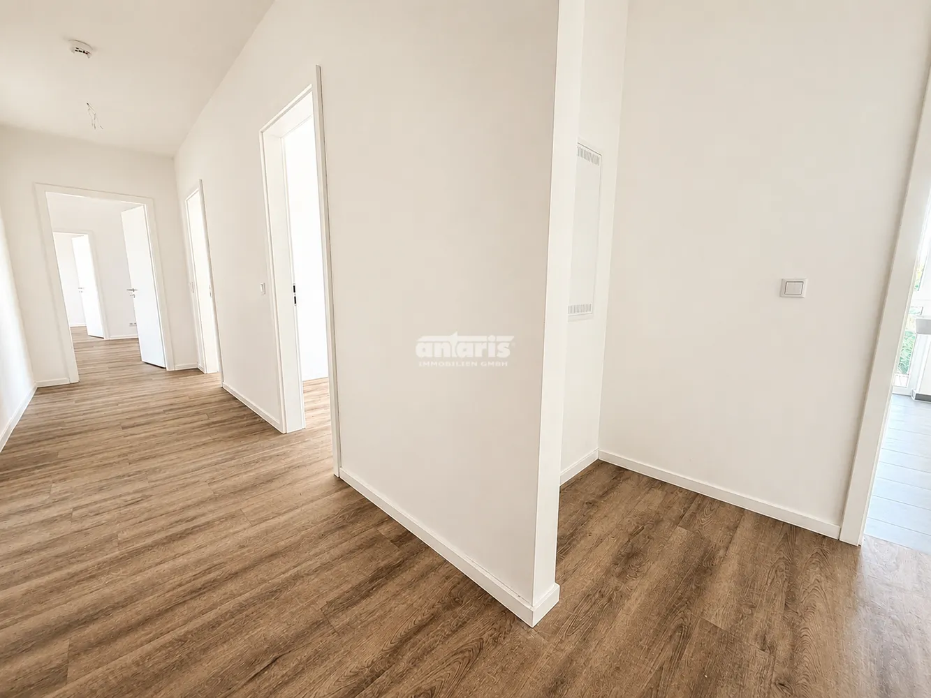 5 Zimmer Wohnung mit 142 m² in Erfurt – Bild 1