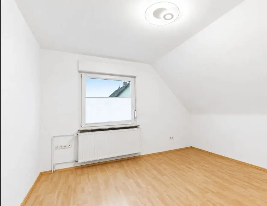 5 Zimmer Haus mit 111 m² in Rüsselsheim am Main – Bild 7