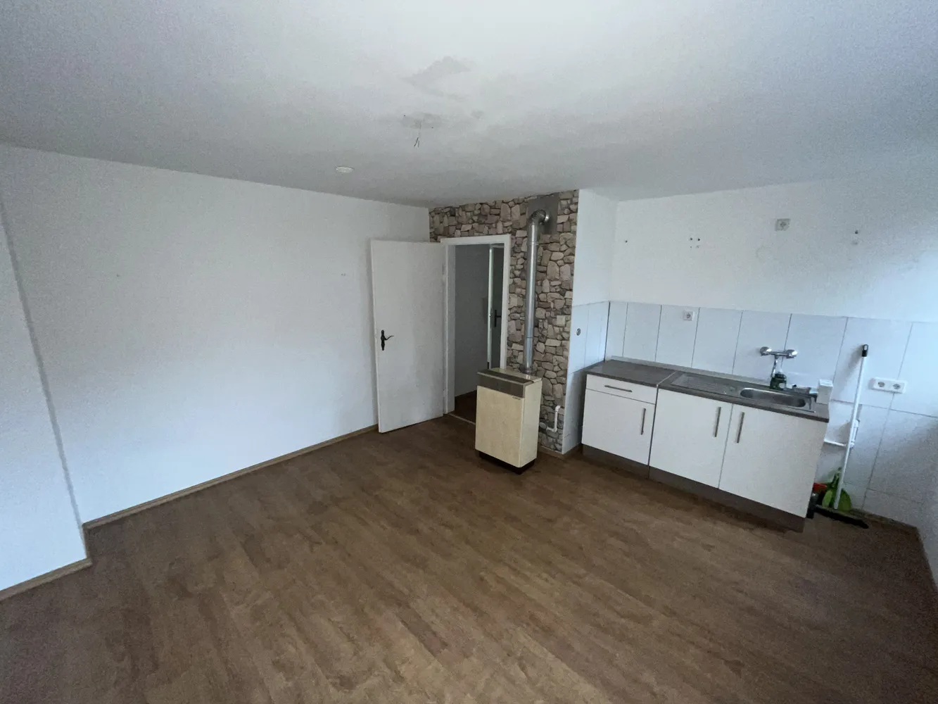 1 Zimmer Wohnung mit 24 m² in Stuttgart – Bild 2