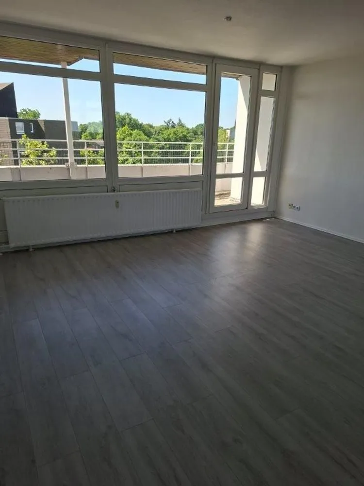 3 Zimmer Wohnung mit 83 m² in Delmenhorst – Bild 2