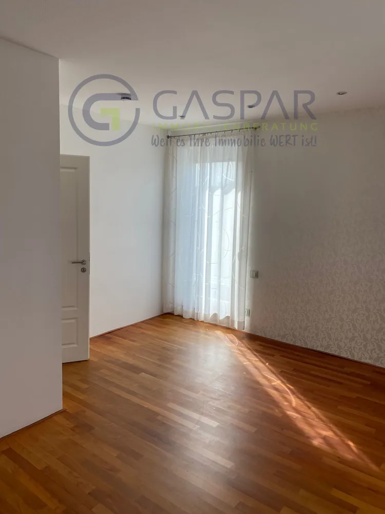 3 Zimmer Wohnung mit 156 m² in Düren – Bild 2