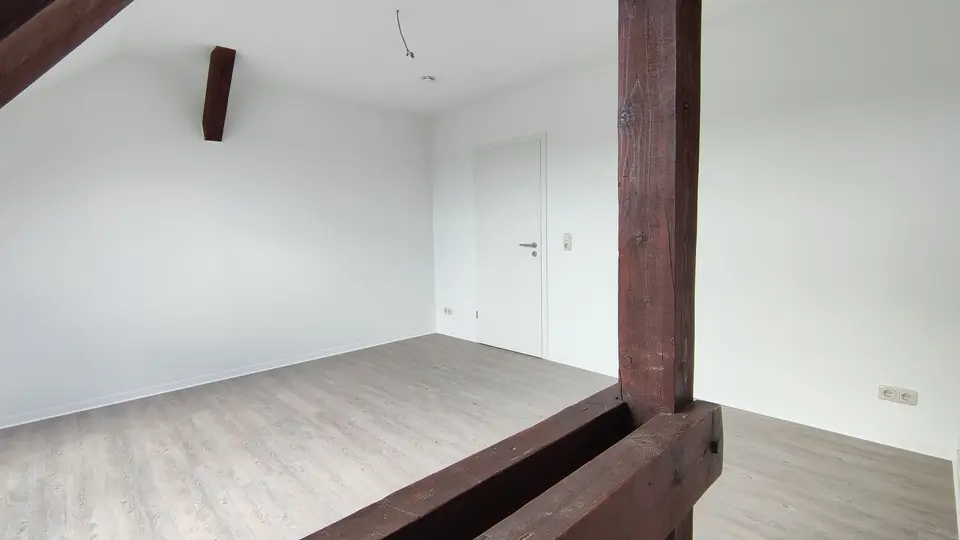 4 Zimmer Wohnung mit 101 m² in Erfurt – Bild 2