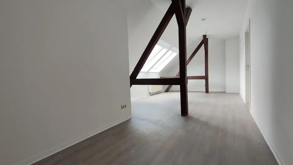4 Zimmer Wohnung mit 101 m² in Erfurt – Bild 3