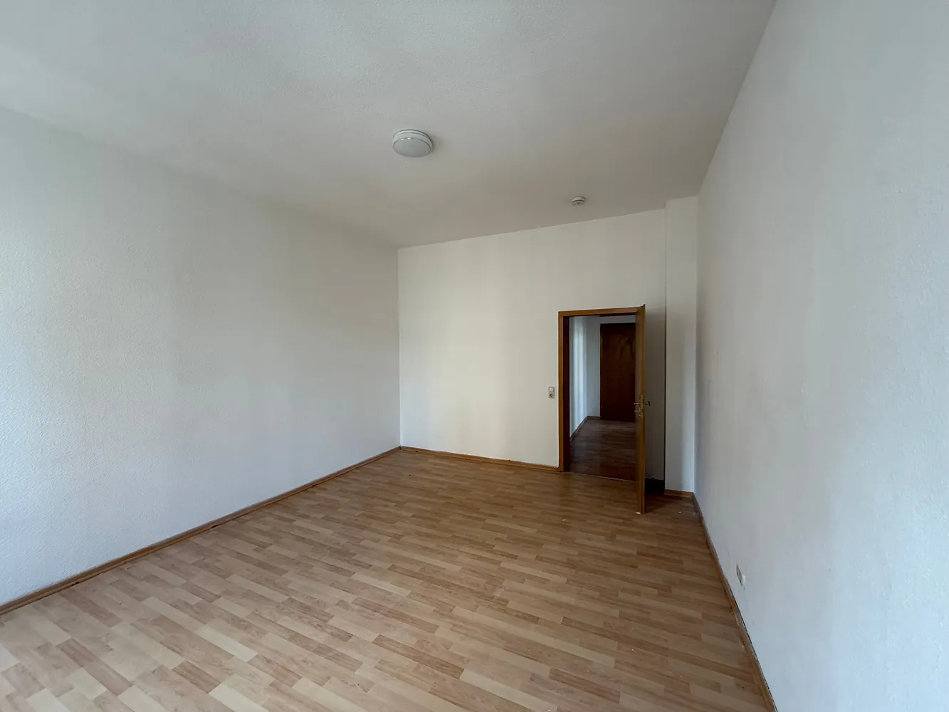 3 Zimmer Wohnung mit 96 m² in Plauen – Bild 12