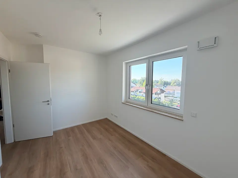 4 Zimmer Wohnung mit 121 m² in Rosenheim – Bild 2
