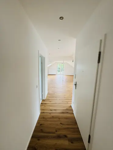 2 Zimmer Wohnung mit 83 m² in Leverkusen – Bild 8