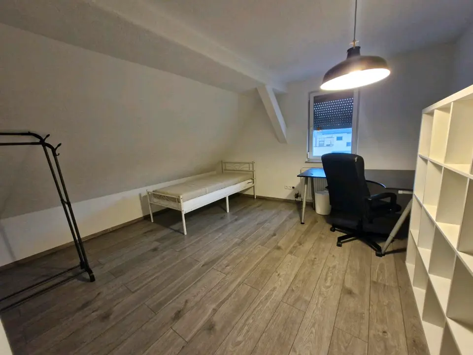 WG-Zimmer mit 17 m² in Sindelfingen – Bild 1