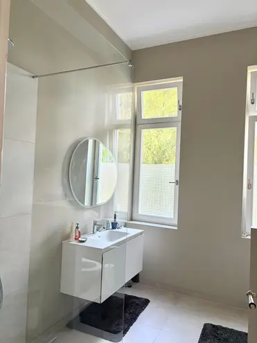 4 Zimmer Wohnung mit 105 m² in Wiesbaden – Bild 3