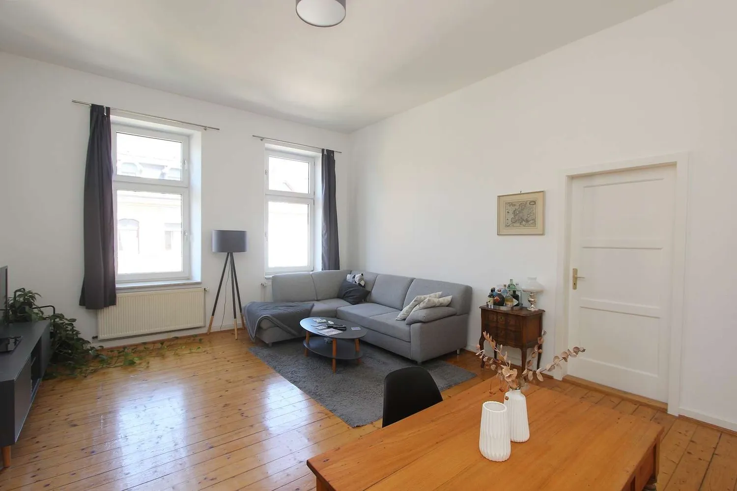 2 Zimmer Wohnung mit 82 m² in Kassel – Bild 2