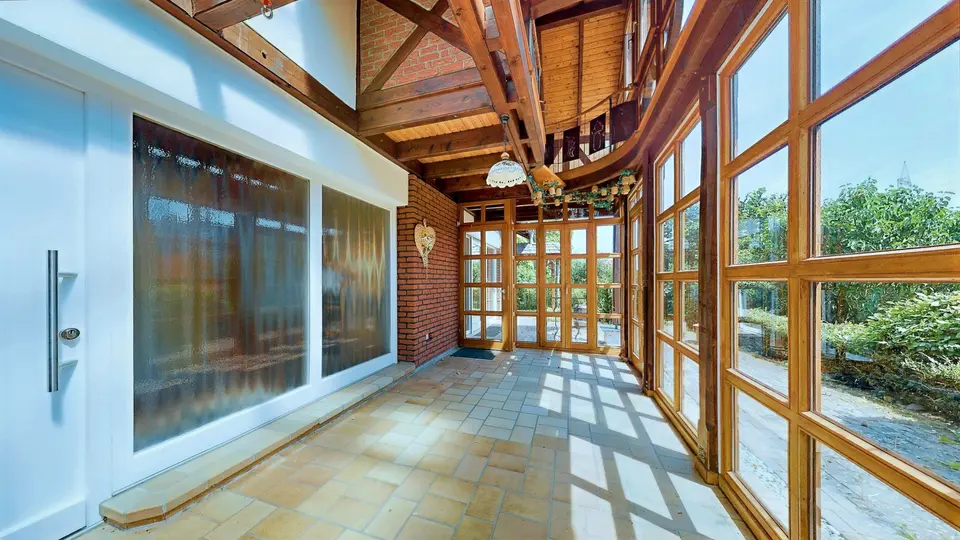 8 Zimmer Haus mit 220 m² in Bornheim – Bild 3