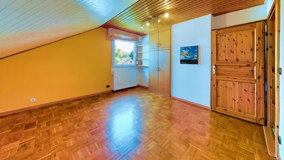 8 Zimmer Haus mit 220 m² in Bornheim – Bild 8