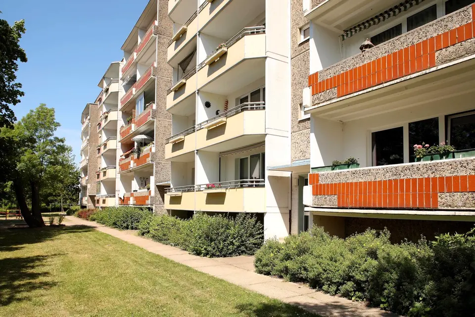 2 Zimmer Wohnung mit 49 m² in Neubrandenburg – Bild 2