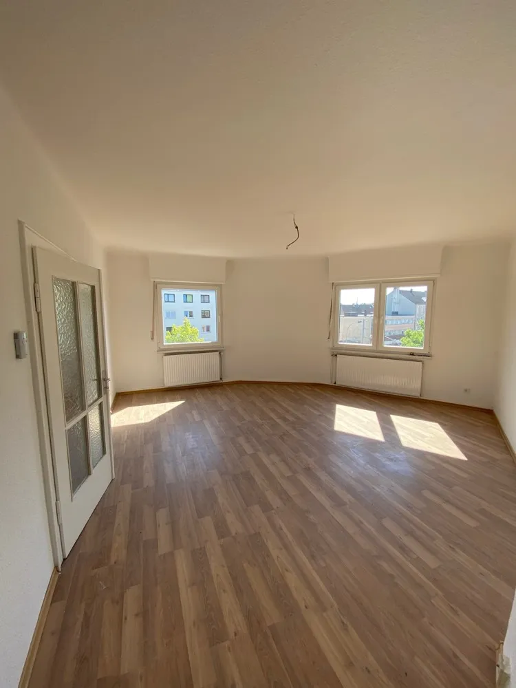 4 Zimmer Wohnung mit 106 m² in Saarbrücken – Bild 4
