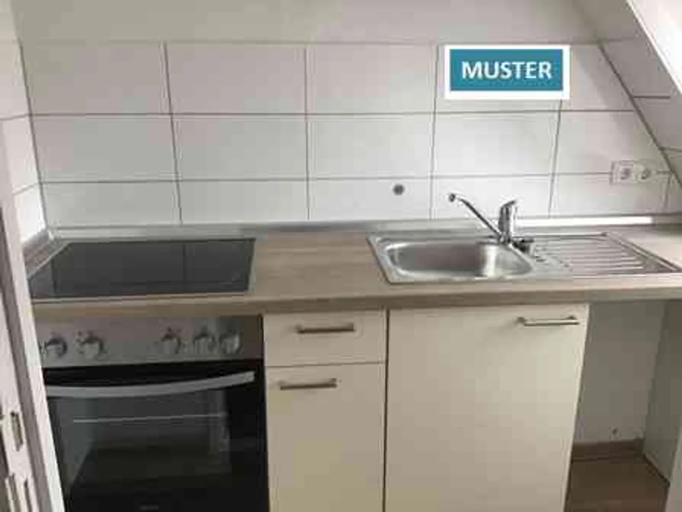 2 Zimmer Wohnung mit 33 m² in Lübeck – Bild 3
