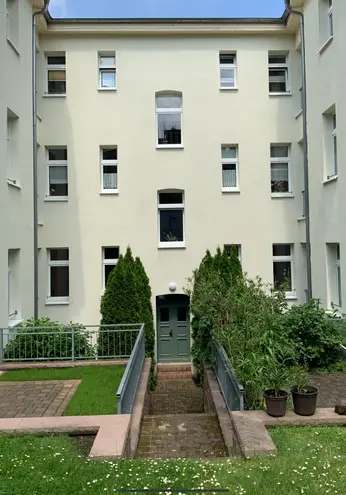 3 Zimmer Wohnung mit 88 m² in Halle (Saale) – Bild 2