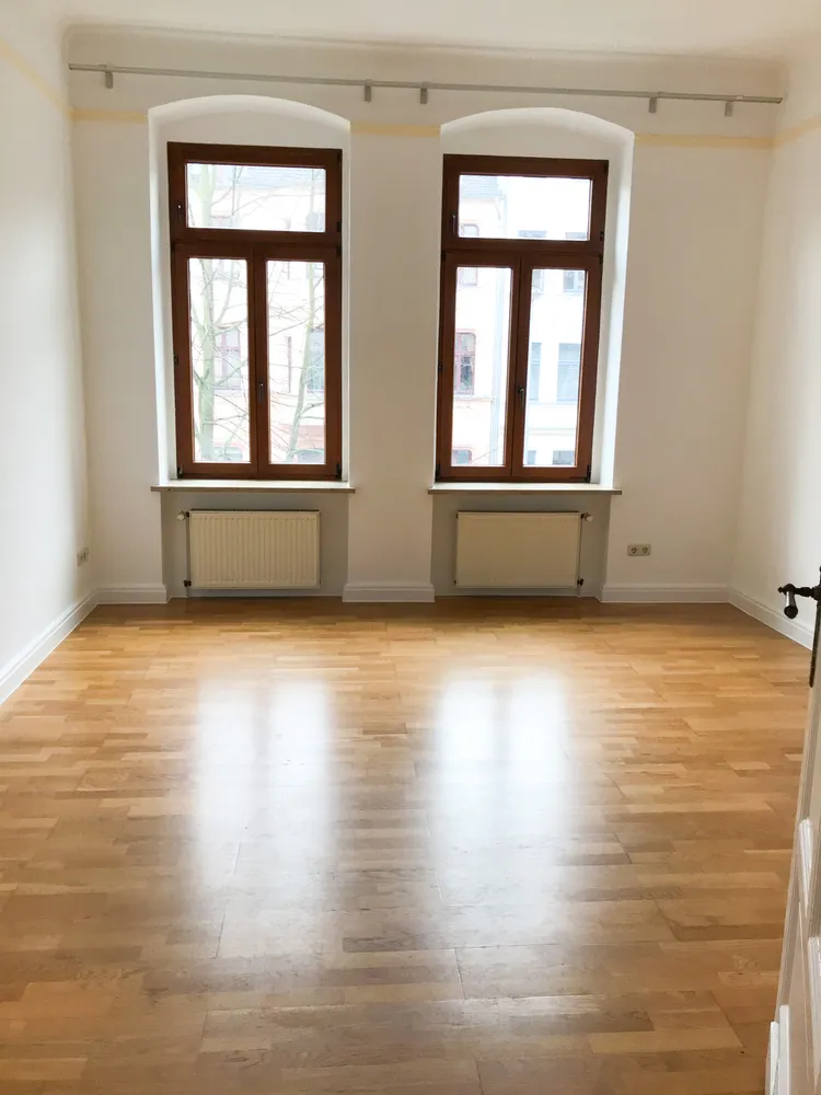 4 Zimmer Wohnung mit 97 m² in Magdeburg – Bild 2