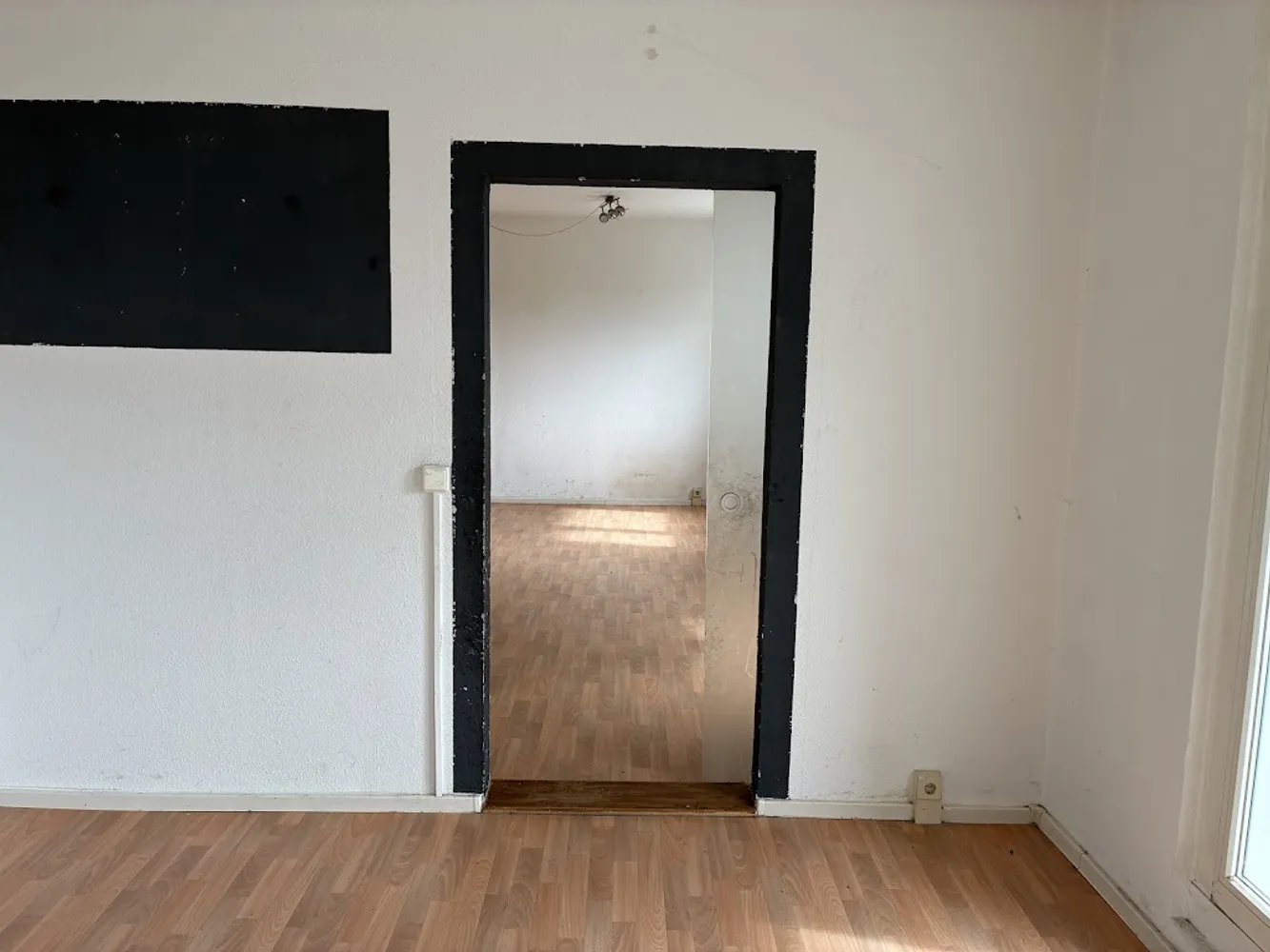6 Zimmer Wohnung mit 113 m² in Halle (Saale) – Bild 1