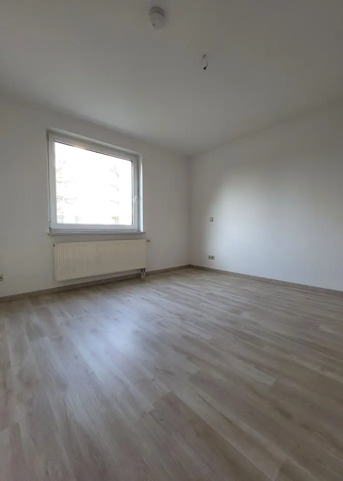3 Zimmer Wohnung mit 65 m² in Dessau-Roßlau – Bild 1