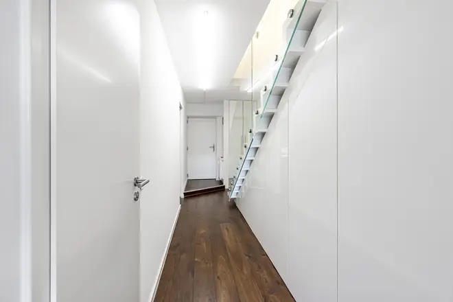 3 Zimmer Wohnung mit 92 m² in Düsseldorf – Bild 2