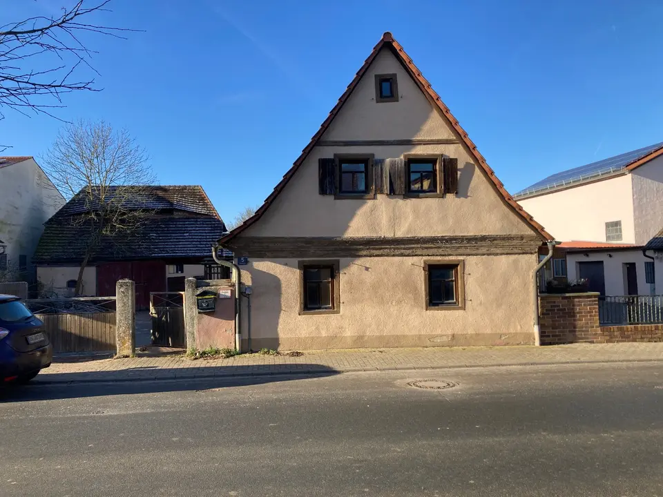 4 Zimmer Haus mit 100 m² in Rosenheim – Bild 1