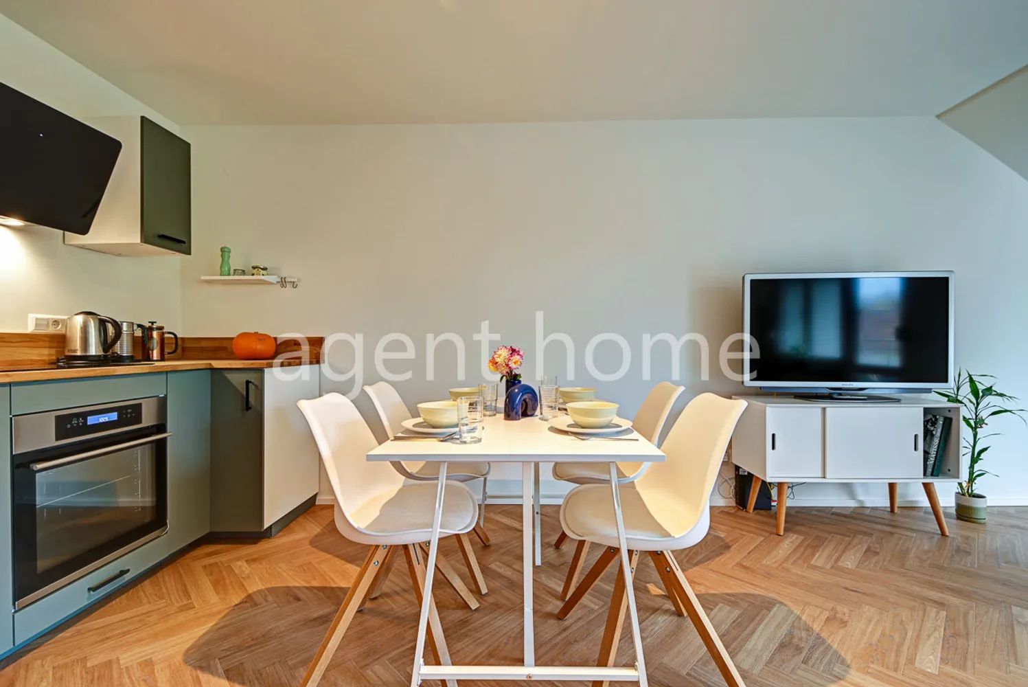 4 Zimmer Wohnung mit 74 m² in Stuttgart – Bild 1
