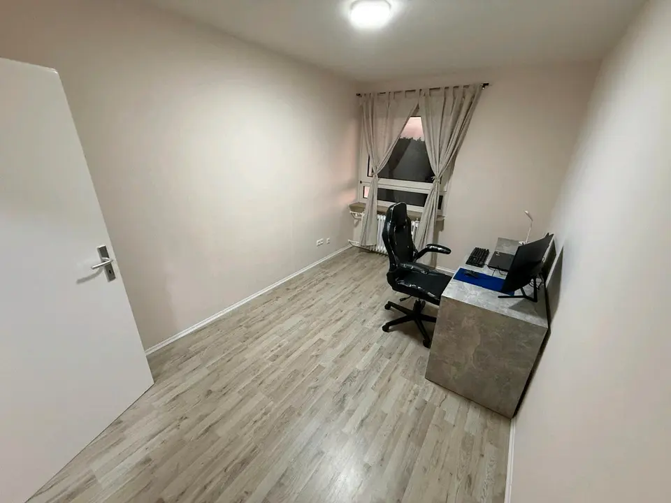 3 Zimmer Wohnung mit 78 m² in Köln – Bild 4