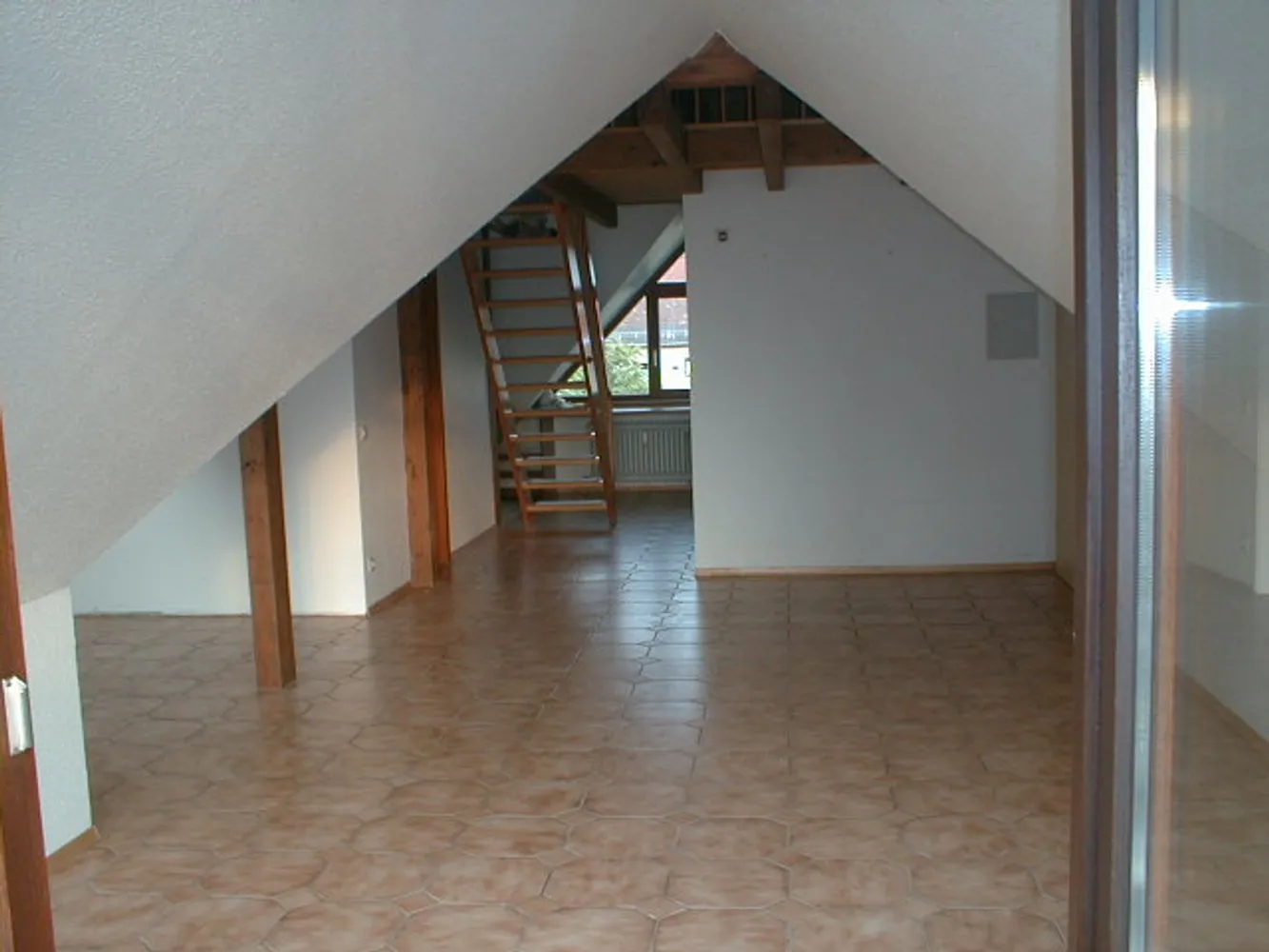 3 Zimmer Wohnung mit 76 m² in Karlsruhe – Bild 6
