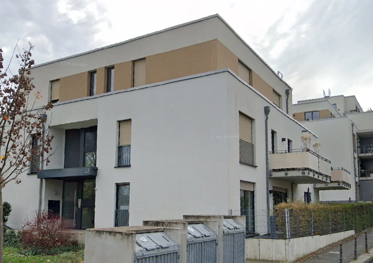 4 Zimmer Wohnung mit 146 m² in Bonn – Bild 1
